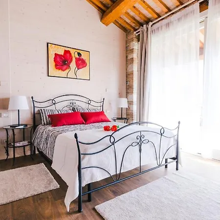 Bed and Breakfast Al Fienile 4*