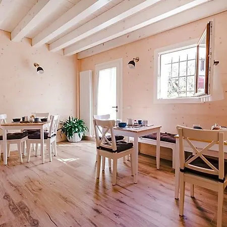 Al Fienile Bed and Breakfast Paderno del Grappa